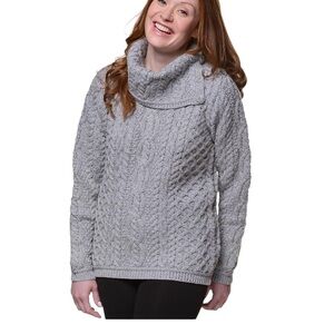 Aran sweater market merino sweater size M